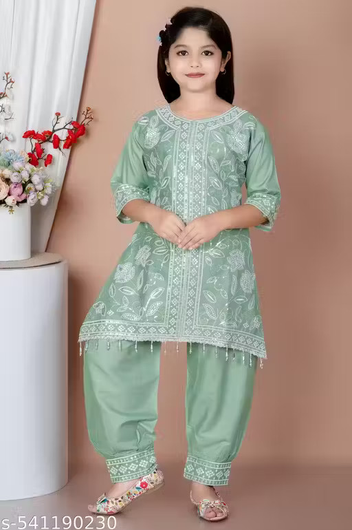 Trendy Ethnic Wear Girls Kurta Pajama Set Embroidered Top & Bottom Set