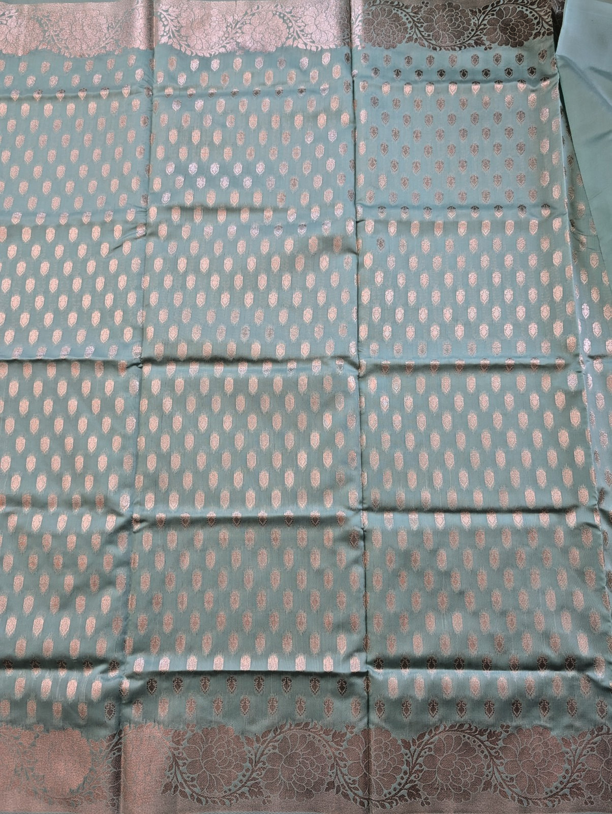 Saree Banarasi Kanjivaram Green Silver Zari Woven Attached Blouse