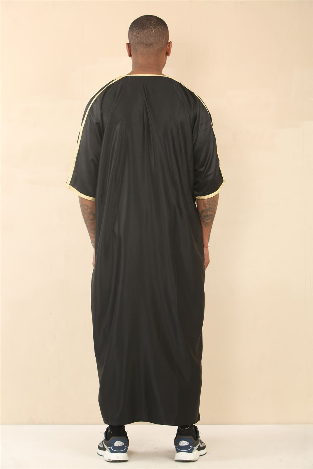 GG008 – Men’s Black Moroccan Thobe Gold Embroidery