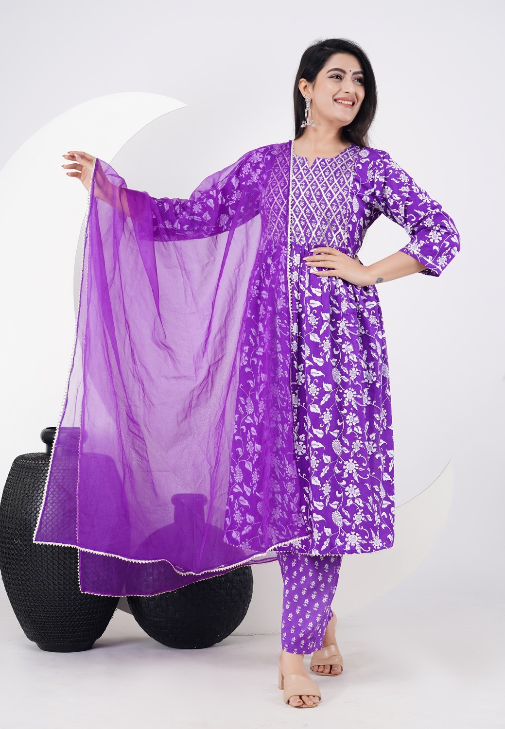 Women’s New stylish purple kurti pants set with dupatta indian pakistani