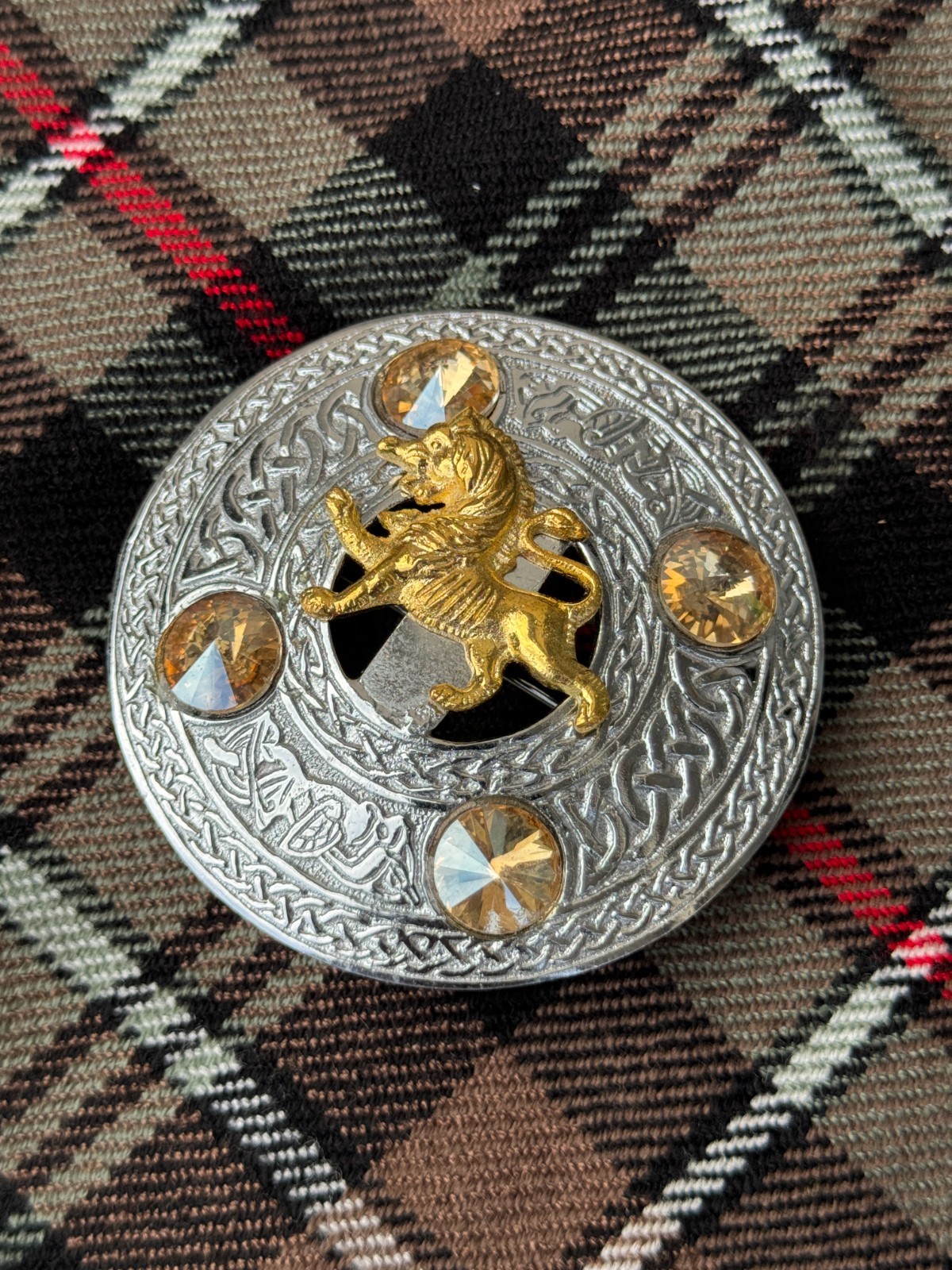 Scottish Golden Lion Rampant Badge Chrome Finish Stone Brooch Men Celtic Brooch