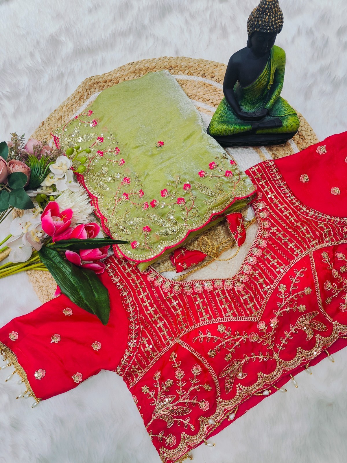 Premium Embroidered Silk Saree with Bright Pink Designer Blouse Pattern