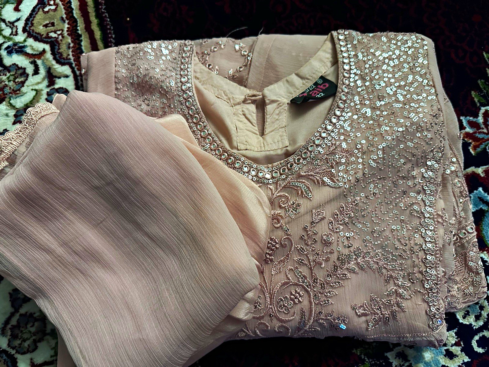 Women’s Pink Net Embroidered Sequin Salwar Kameez Set w/ Dupatta 32 size kids