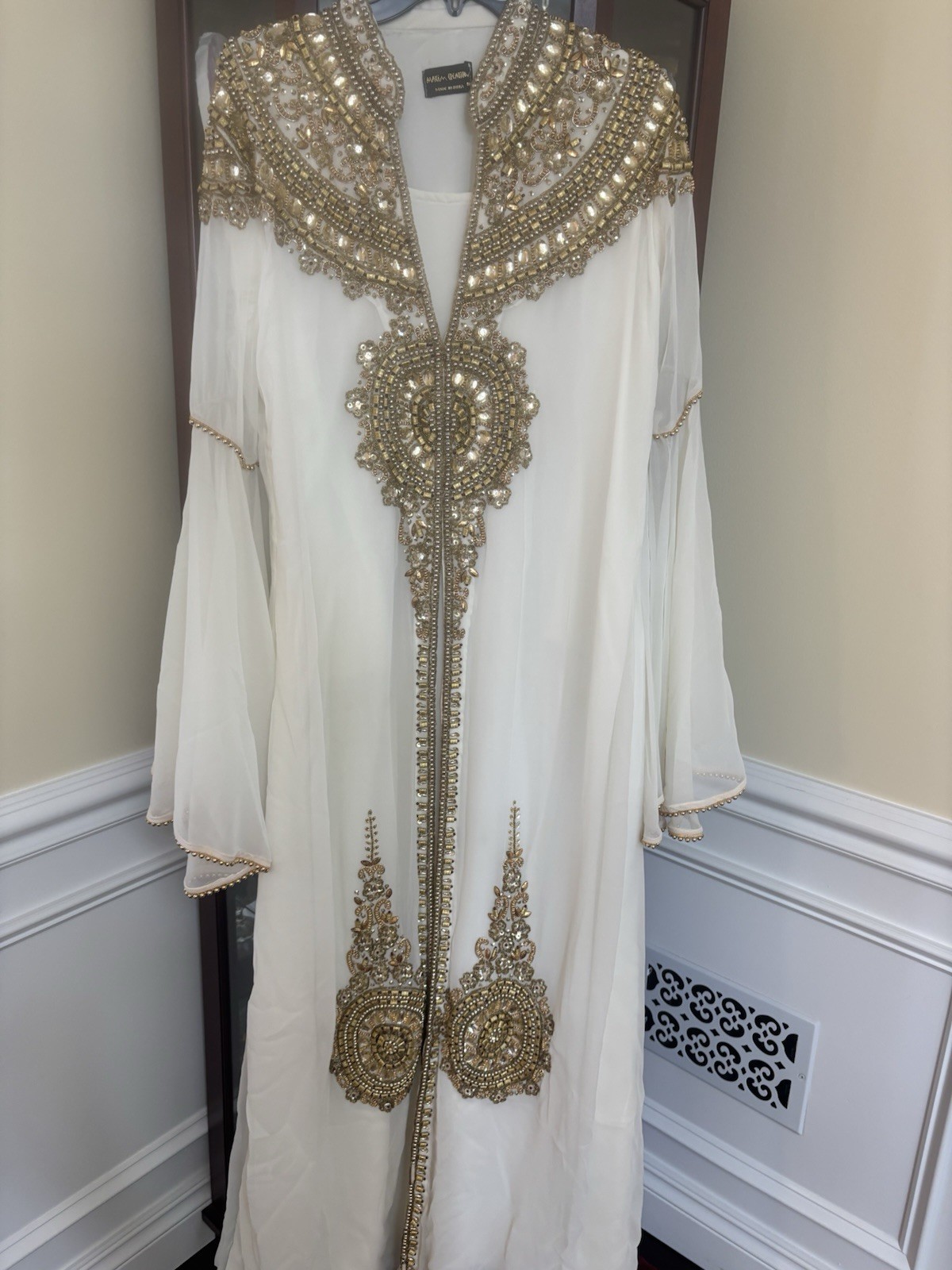 Maxim Creation White Gold Embellished Chiffon Kaftan Dress Women’s Size m