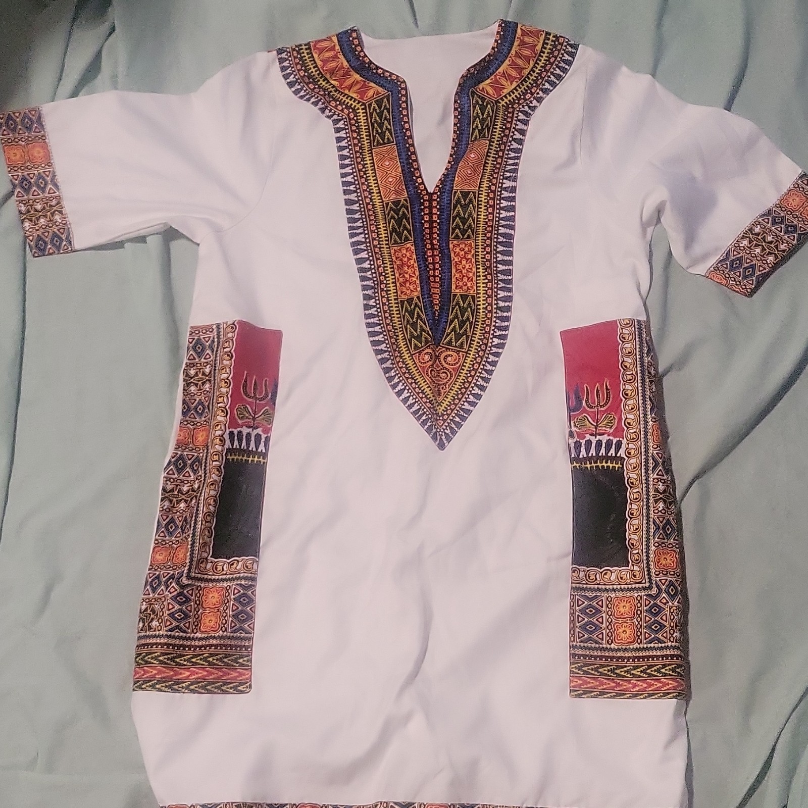 White Dashiki Tunic Top, One Size, Cotton Blend, Multicolor Trim, Pockets