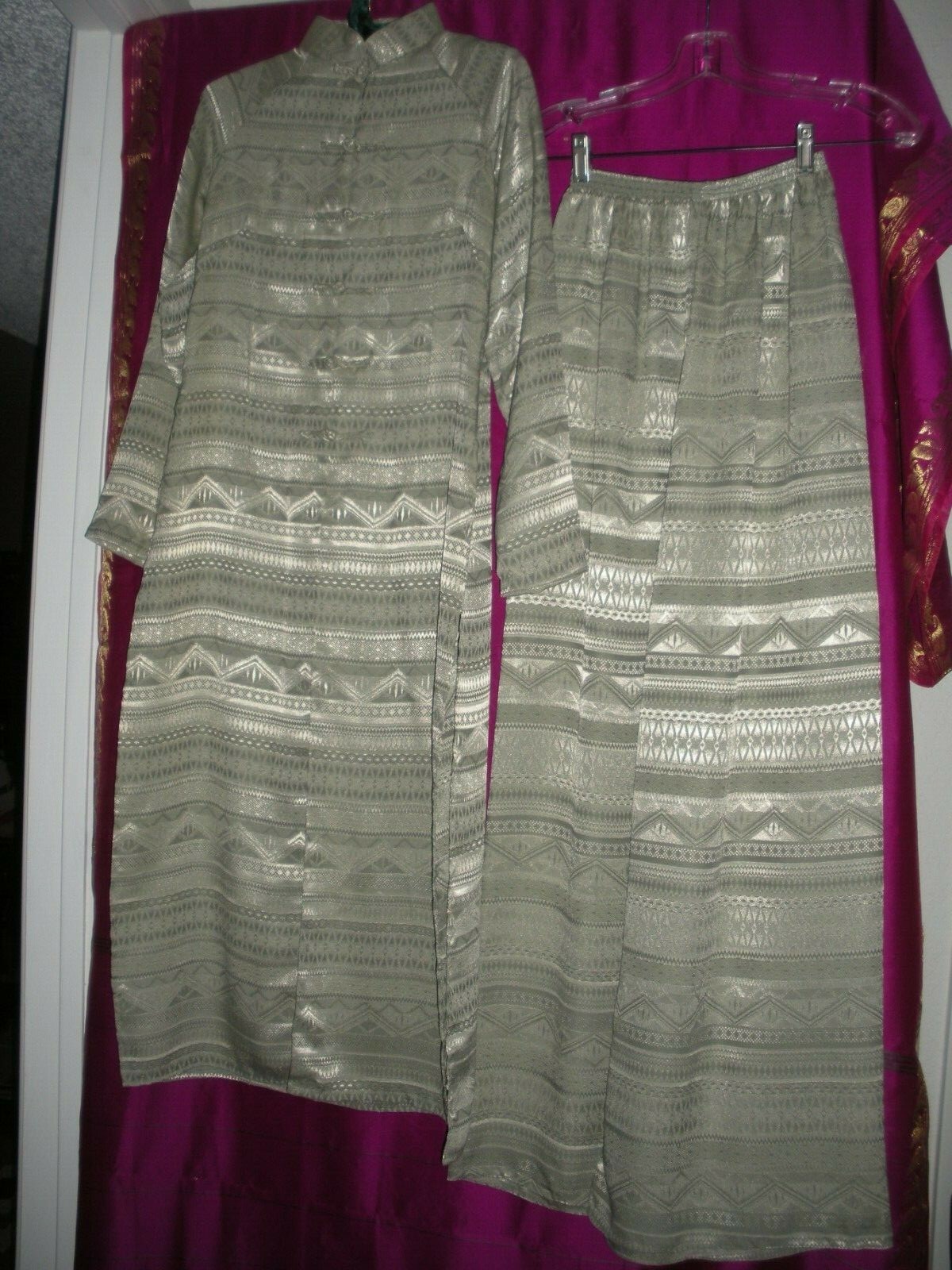 VIETNAM, TRADITIONAL TUNIC TOP AND WIDE SLACKS , NEW, SZ.6 OR 8,SILVER/GRAY