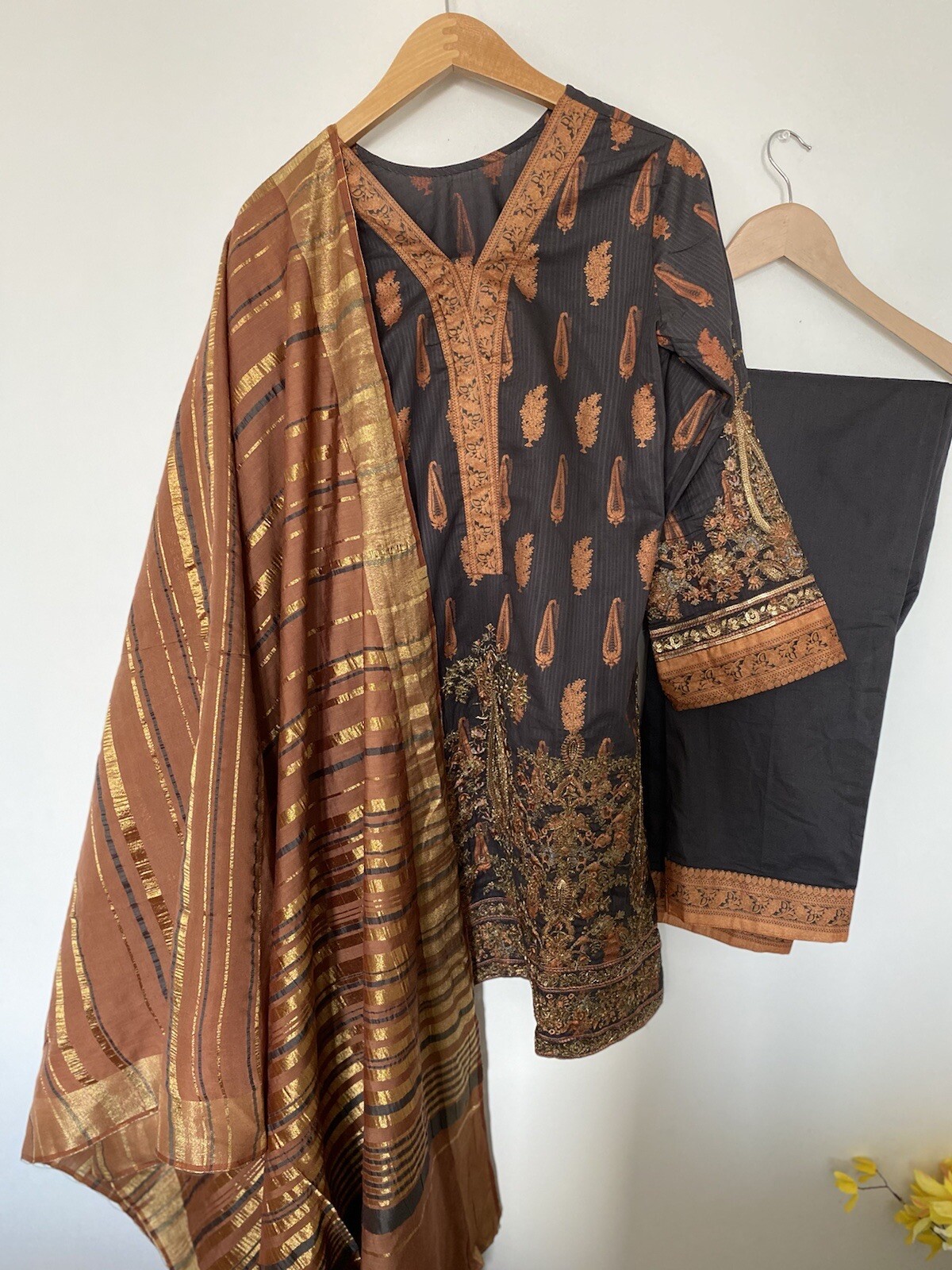 Pakistani/ Indian Original Branded Alkaram Festive Stitched -3Piece-Medium
