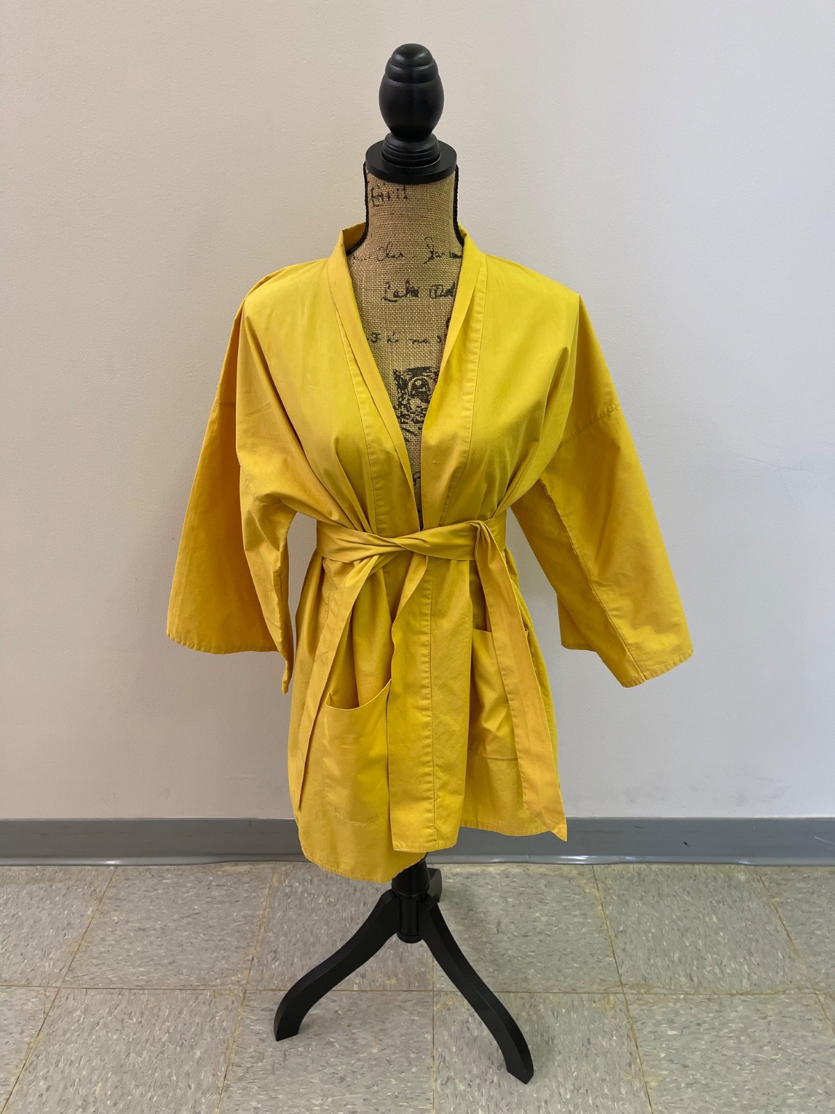 Japanese Yellow Kimono 100% Cotton Unbranded Made in Japan with Belt