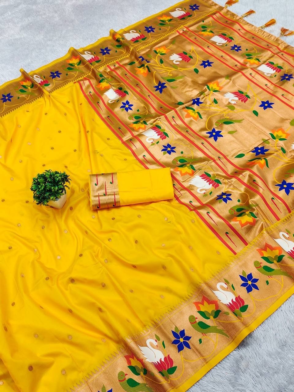 Premium Lichi Silk Saree Copper Zari Woven Rich Pallu Latest Trending Sari Gift