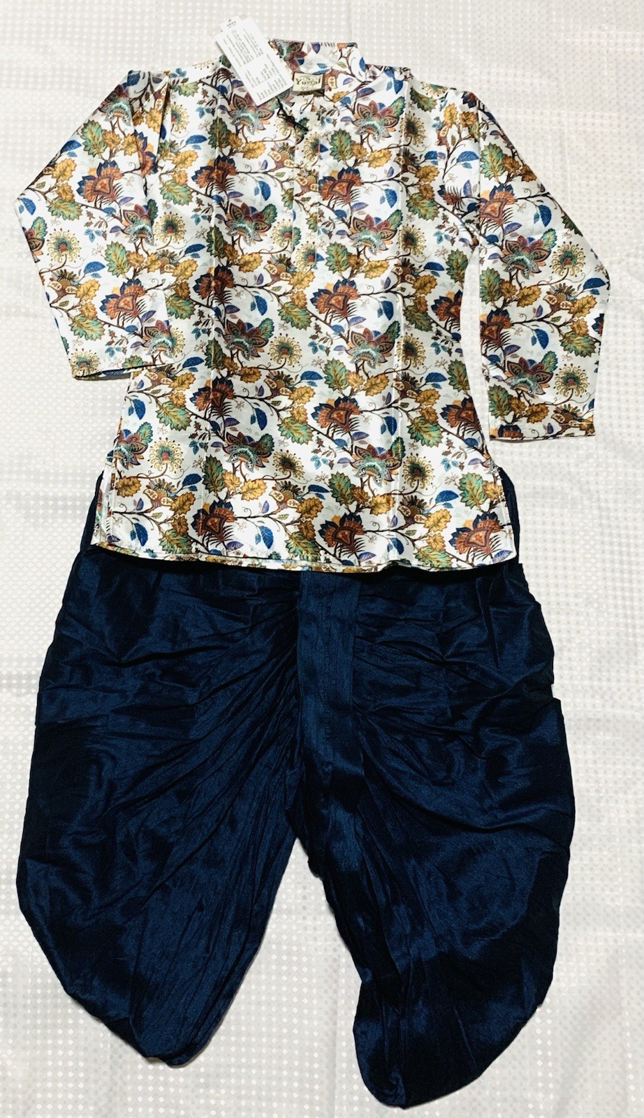 SG YUVRAJ Boy’s Raw Silk Kurta & Dhoti Set.Size 7 ( 7-8 YEARS )