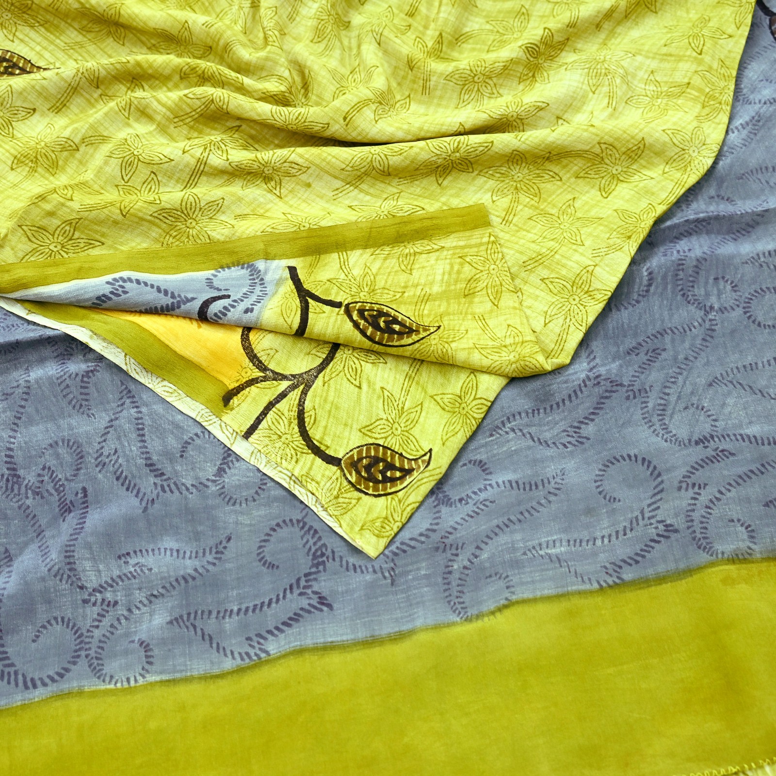 Vintage Sari Green & Gray Pure Crepe Silk Printed Sarees 5yd Sewing Soft Fabric
