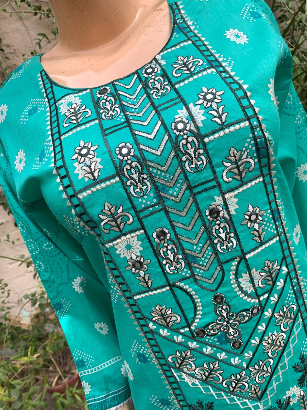 Pakistani Sea Green Printed Straight Shirt 3-PCS Lawn Suit w/ Threadwork ,XL #2